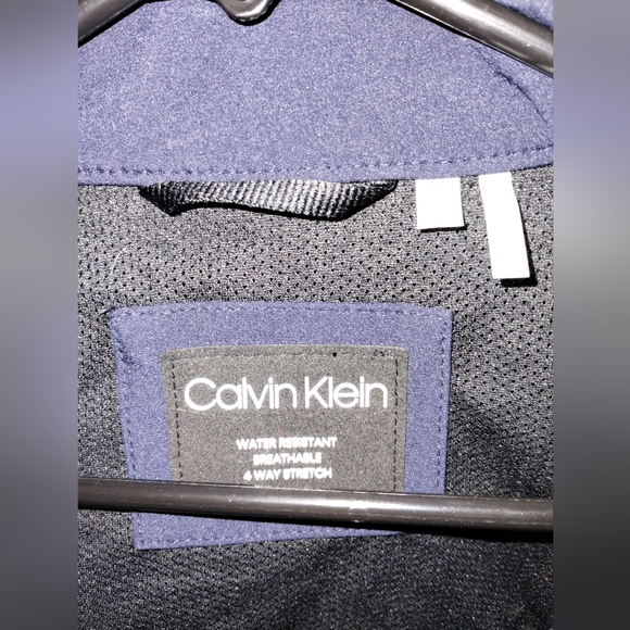 Calvin Klein men's navy blue jacket, water resistant size large Like New - Picture 3 of 15